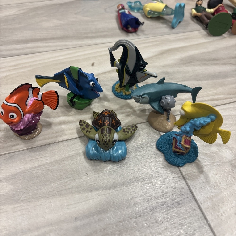 Disney Pixar Finding Dory Finding Nemo Figures PVC Cake Topper Toy